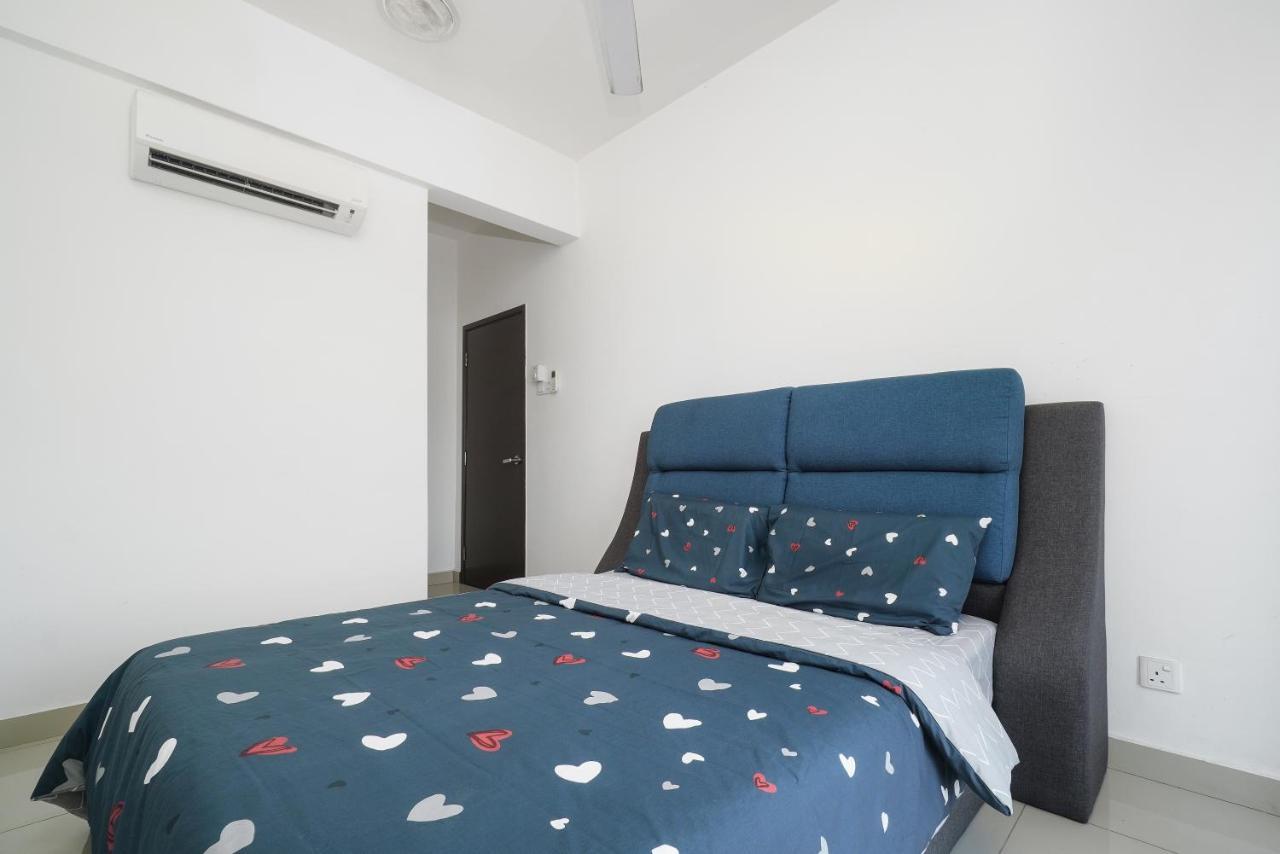 Lovely 2Br Majestic Condo 6 Pax Pool View Іпох Екстер'єр фото